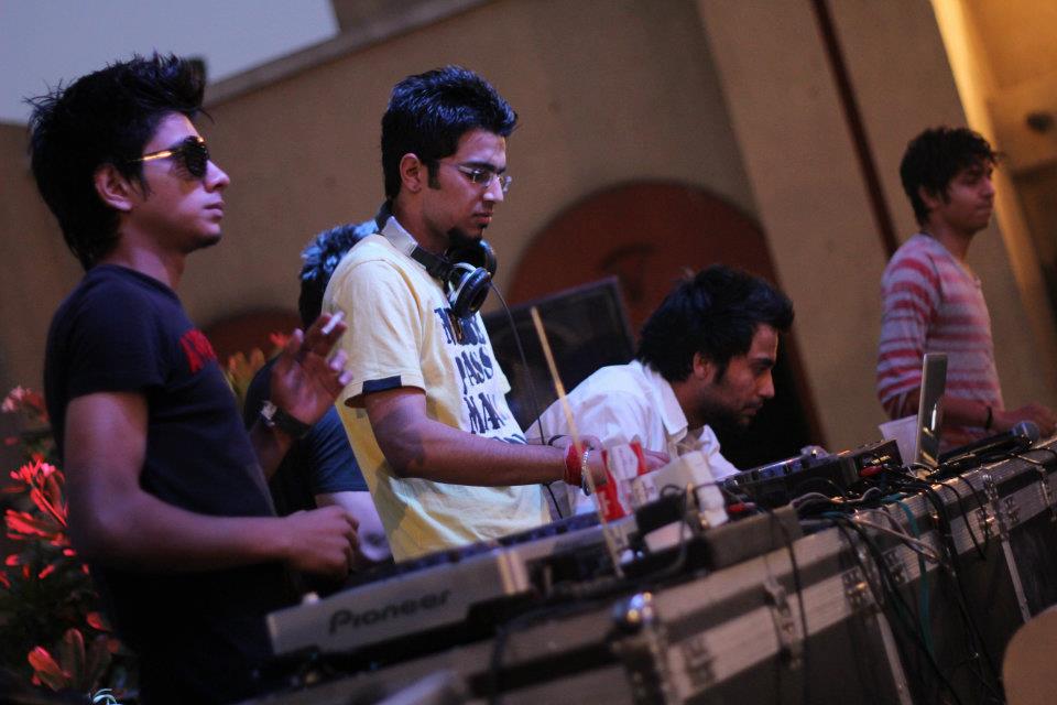 best disco jockey agra
